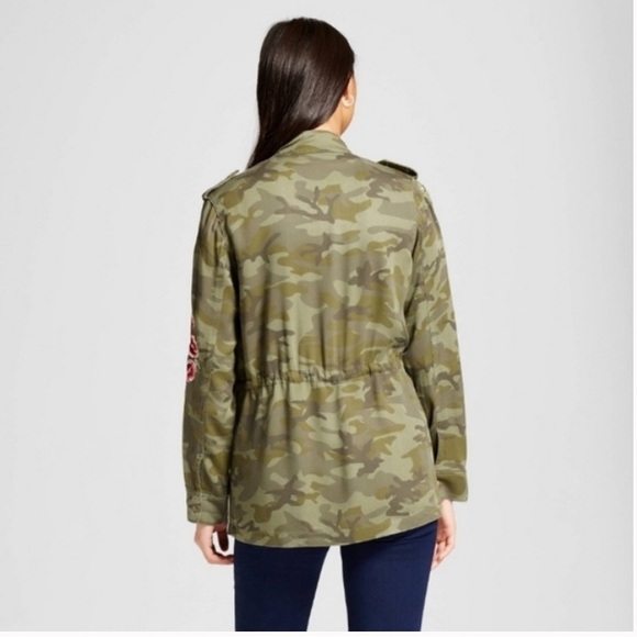 Knox Rose camouflage and floral embroidery light weight anorak jacket small - Picture 2 of 5